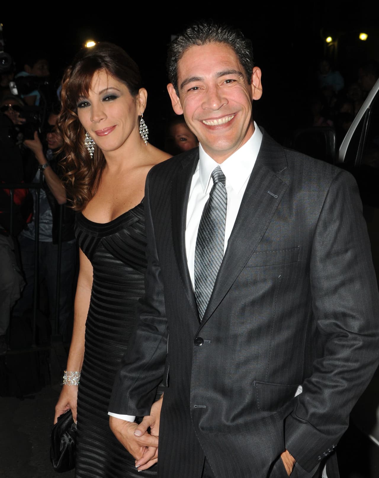 Johnny y su esposa siempre igual de enamorados (Febrero 2011).