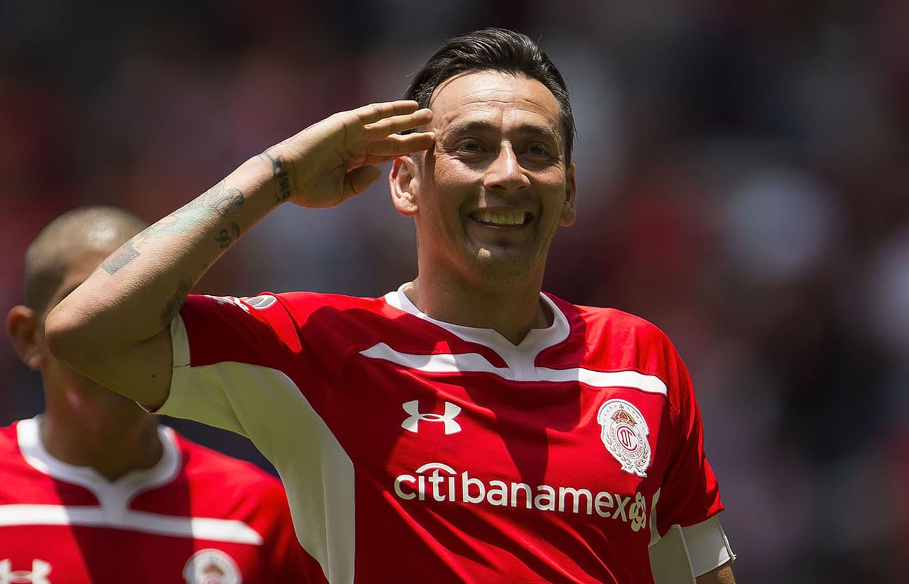 Acto seguido, el argentino naturalizado mexicano Rubens Sambueza anotó el segundo gol para Toluca (90'+1) y selló la victoria 2-0 sobre Morelia por la jornada 1 del Apertura 2018 de la Liga MX.