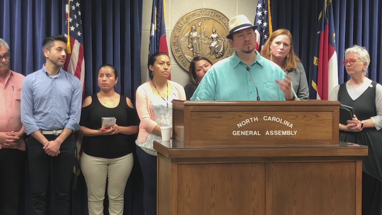 Insistirán en pedir licencias de conducir para indocumentados en Carolina del Norte