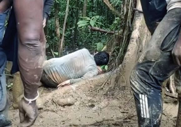 Las autoridades esperan que durante el 2022 más de 120 mil migrantes, como la esposa e hija de Edwel, crucen la peligrosa selva para llegar hasta México y Estados Unidos.