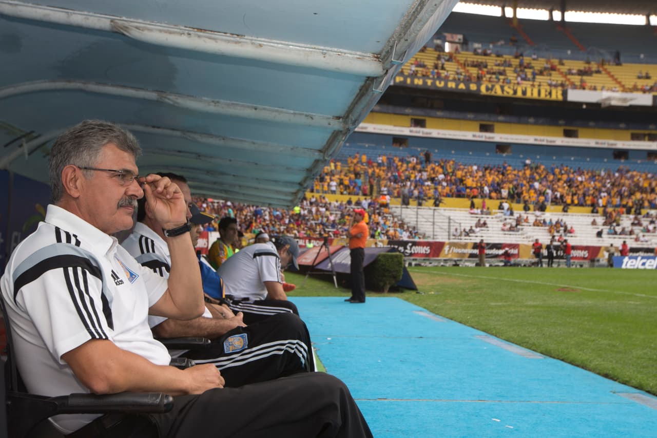 Aunque el 'Tuca' es todo un crack en el banquillo, en la cancha también fue figura y en 1981 fue elesccionado el Mejor extremo de la Primer División de México.