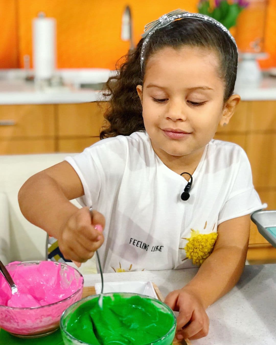 Anabella visita frecuentemente la casa de Despierta América, hace unas semanas la vimos cocinando postres junto a su papá, el Chef Yisus.