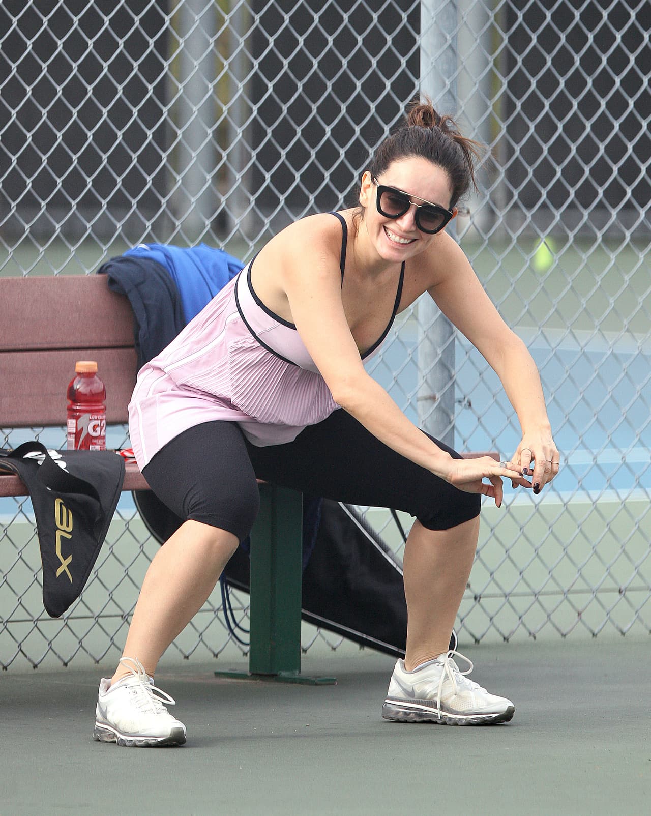 No queremos que sufras una lesión jugando, Anita...