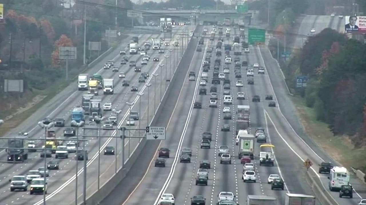 AAA analiza la rentabilidad de autos eléctricos e híbridos vs gasolina, frente al aumento de los precios