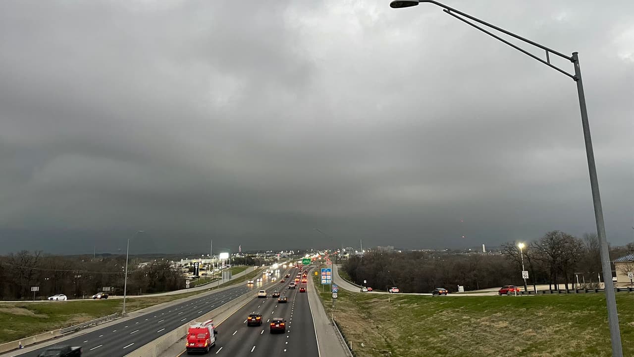 Emiten Aviso por Tormenta Severa para varias ciudades del condado Dallas y el este del Metroplex