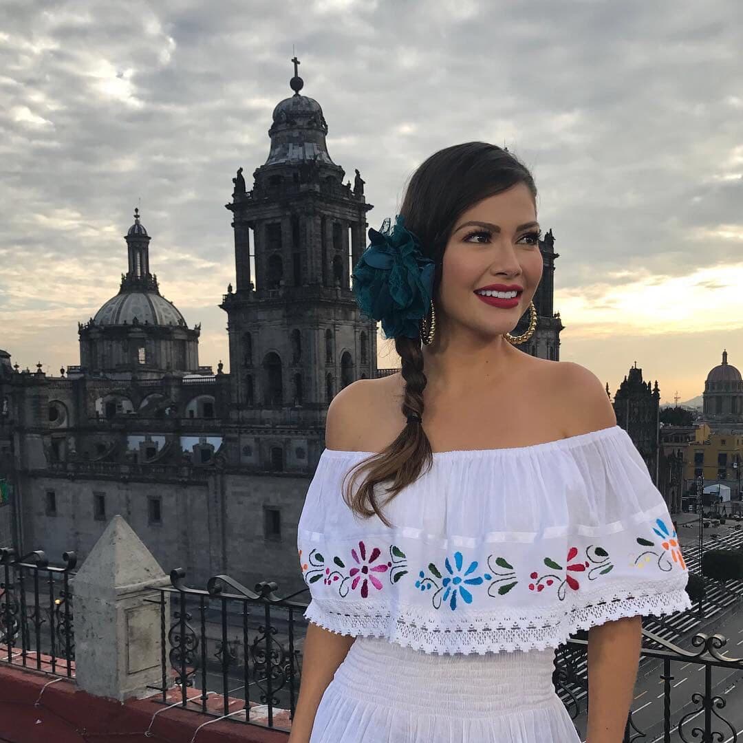 Con esta bella vista desde el zocalo de México, Ana Patricia estaba lista para gritar ¡Viva México!.
