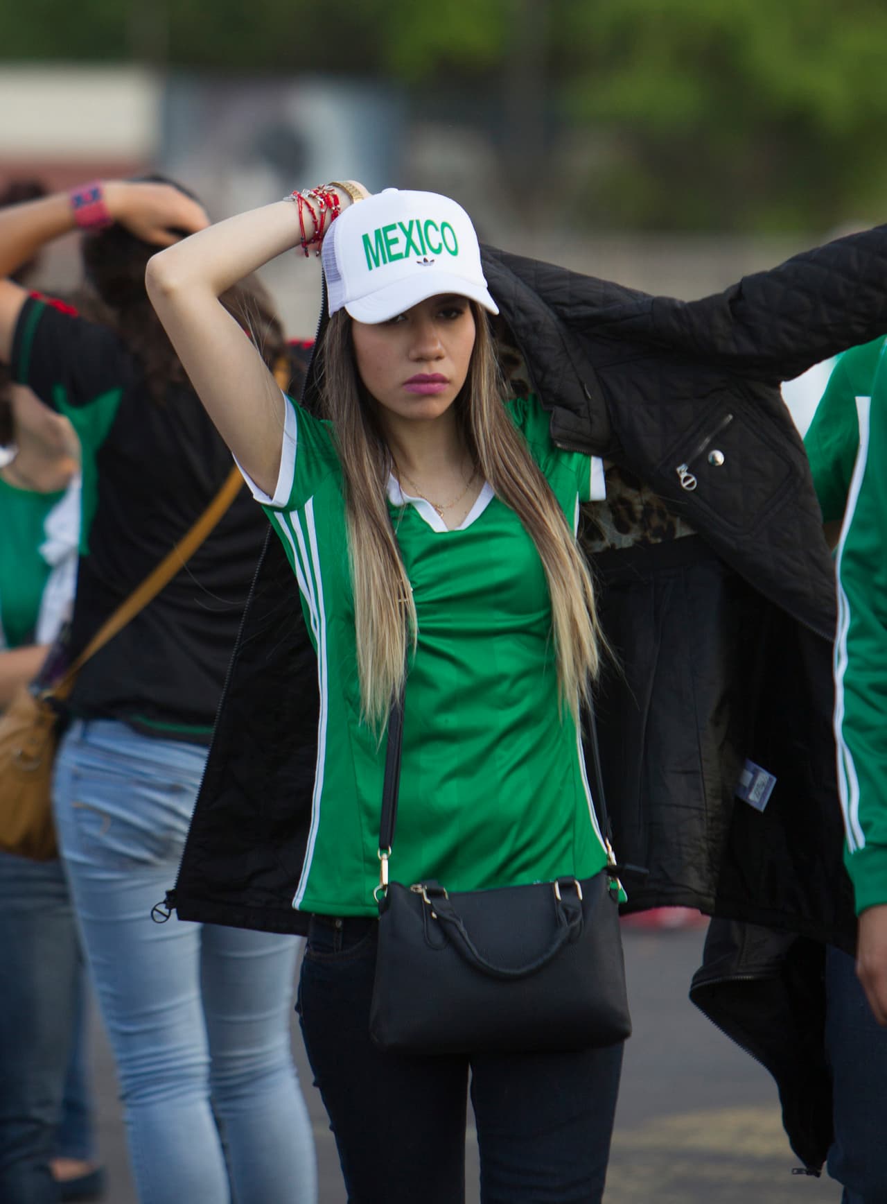 El color y la belleza de la afición en el México vs. Canadá