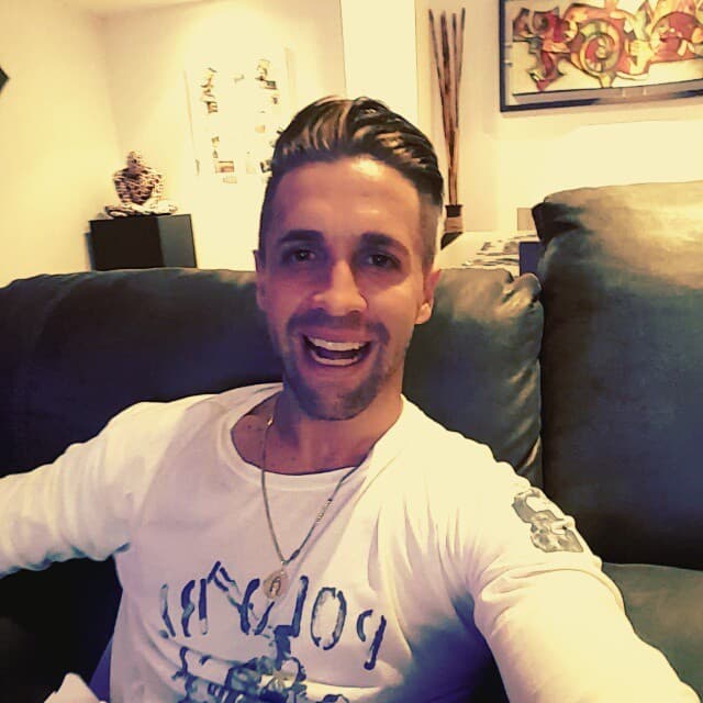 Esa sonrisa alegra el día de todas las mujeres.