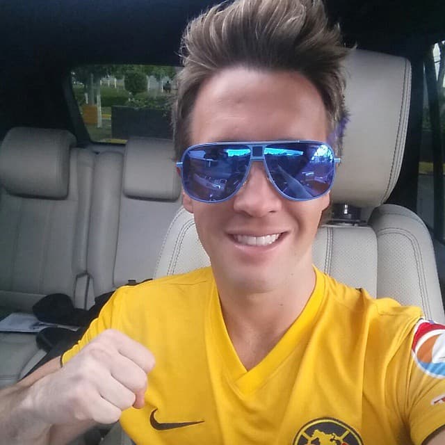 Llegó del cielo directamente a los sets de telenovela.