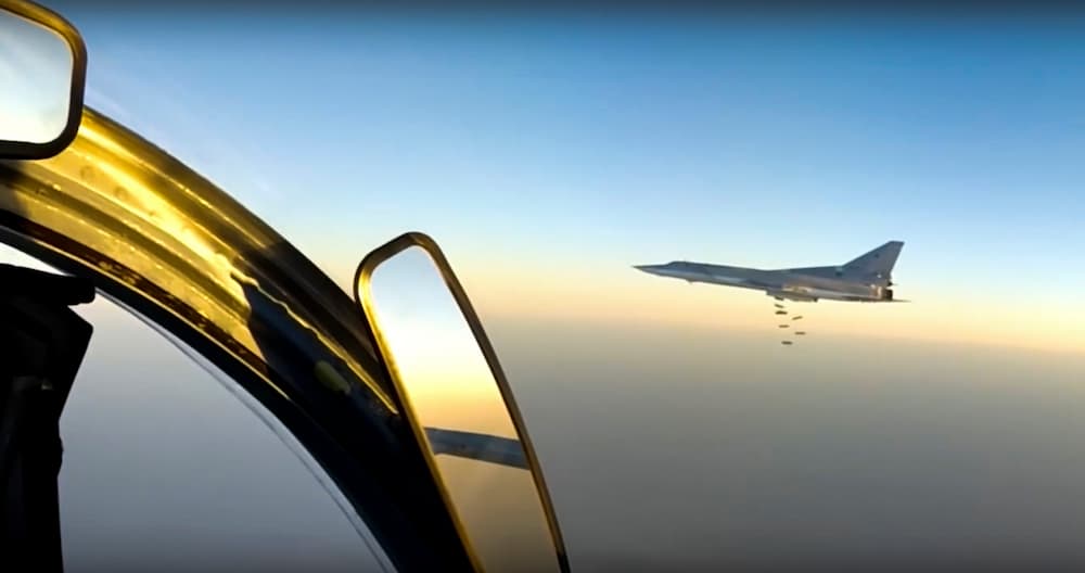Bombarderos rusos despegan de Irán para atacar reductos de ISIS en Siria