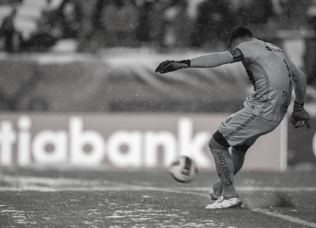 New England Revolution fue muy superior a los Pumas y se impuso gracias a un doblete de Adam Buksa y otro tanto de Sebastian Lletget.