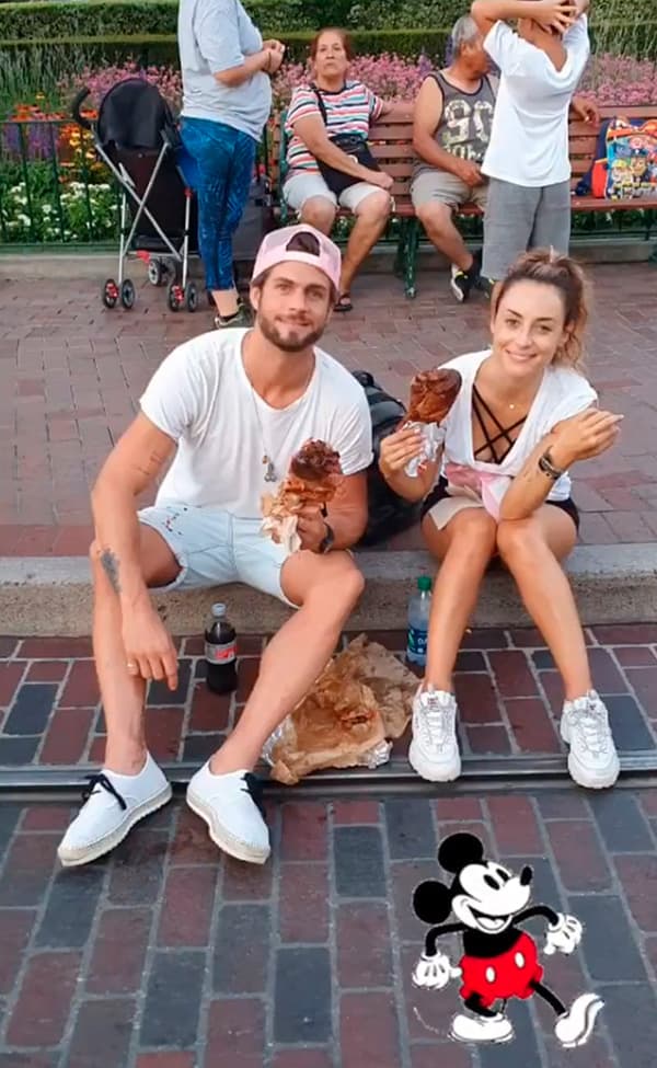 Afirmó que su ruptura se había dado en buenos términos: "Sí (quedamos como amigos); muy amigos. No funcionó, pues bueno, cada quien por su lado. Claro (me quedo con lo bonito y lo vivido)", señaló.
<br>