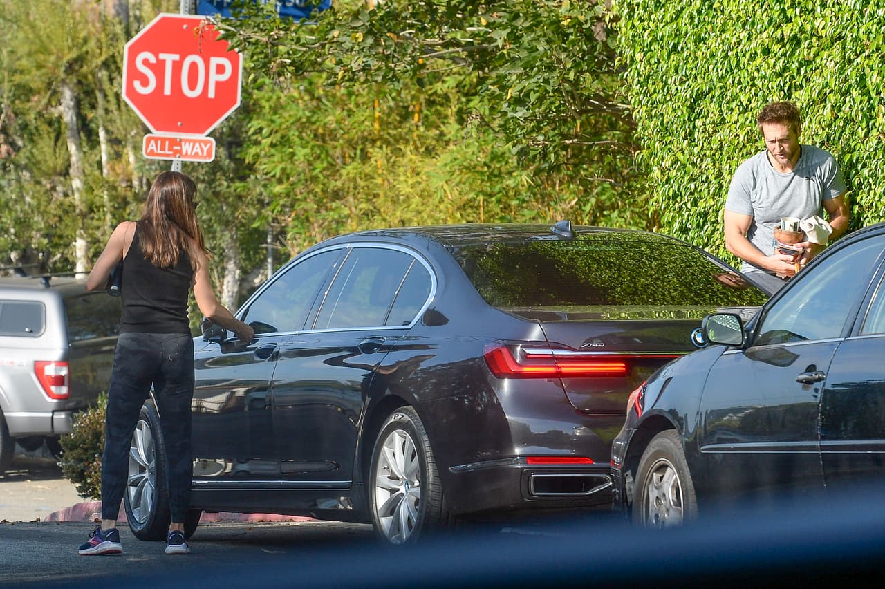 Jennifer Garner fue captada por los paparazzi en Los Ángeles. 
<br>