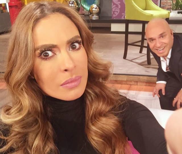 ¡Alguien se metió en la 'selfie' de Gali!