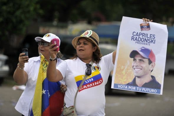 A renglón seguido, el exgobernador del central estado Miranda, aseguró que "el 7 de octubre no habrá pueblo derrotado, el 7 de octubre habrá un pueblo victorioso".