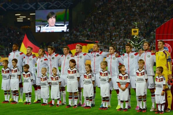 El Campeón del Mundo llega de vencer 2-1 a Escocia en la primera fecha y ahora querrá imponerse a unos duros polacos que humillaron 7-0 a Gibraltar el pasado 7 de septiembre. Buen rival para la Mannschaft.