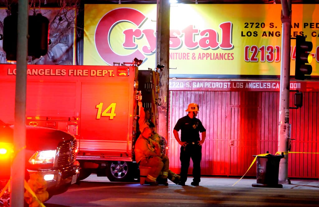 Al menos 17 heridos deja una explosión en un operativo para decomisar fuegos artificiales en Los Ángeles