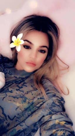 El pasado sábado, Khloé Kardashian, de 33 años, celebró el primer mes de su bebé junto a Tristan Thompson, de 27, mostrando por primera vez en sus redes sociales el rostro de la pequeña.