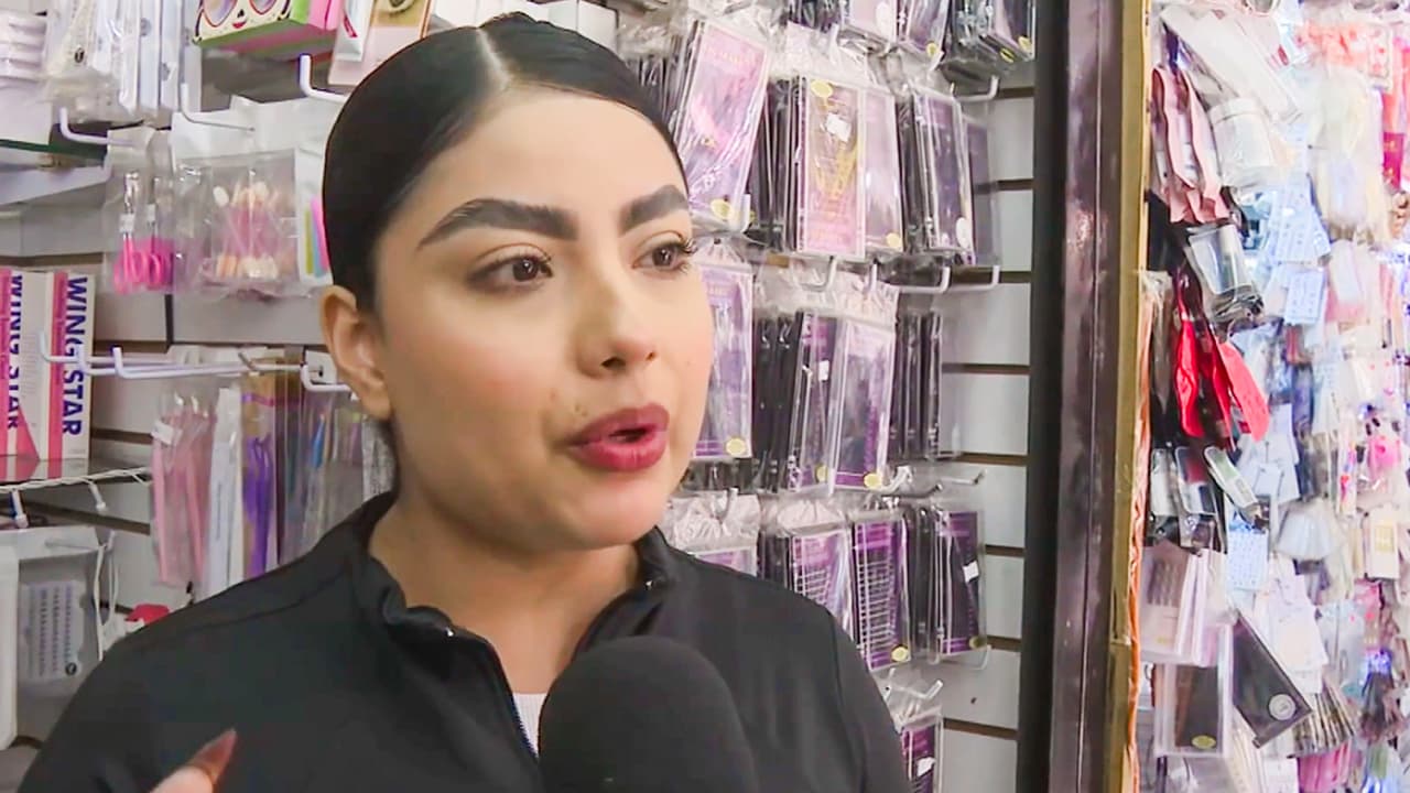 Cosméticos y perfumes están entre las mercancías piratas más compradas en México