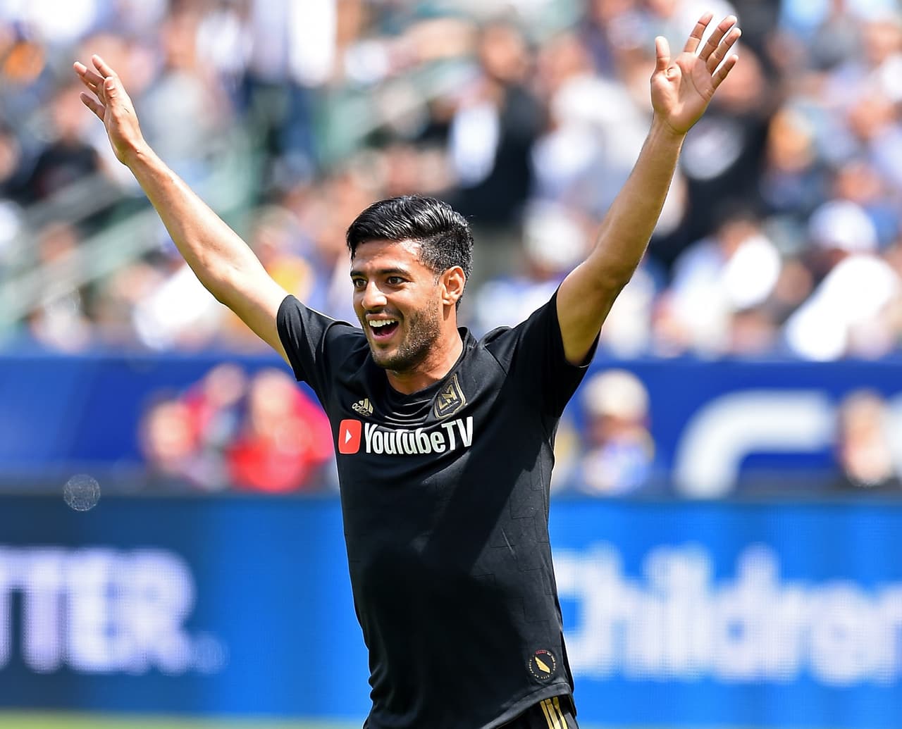 Las polémicas de Carlos Vela a lo largo de su carrera