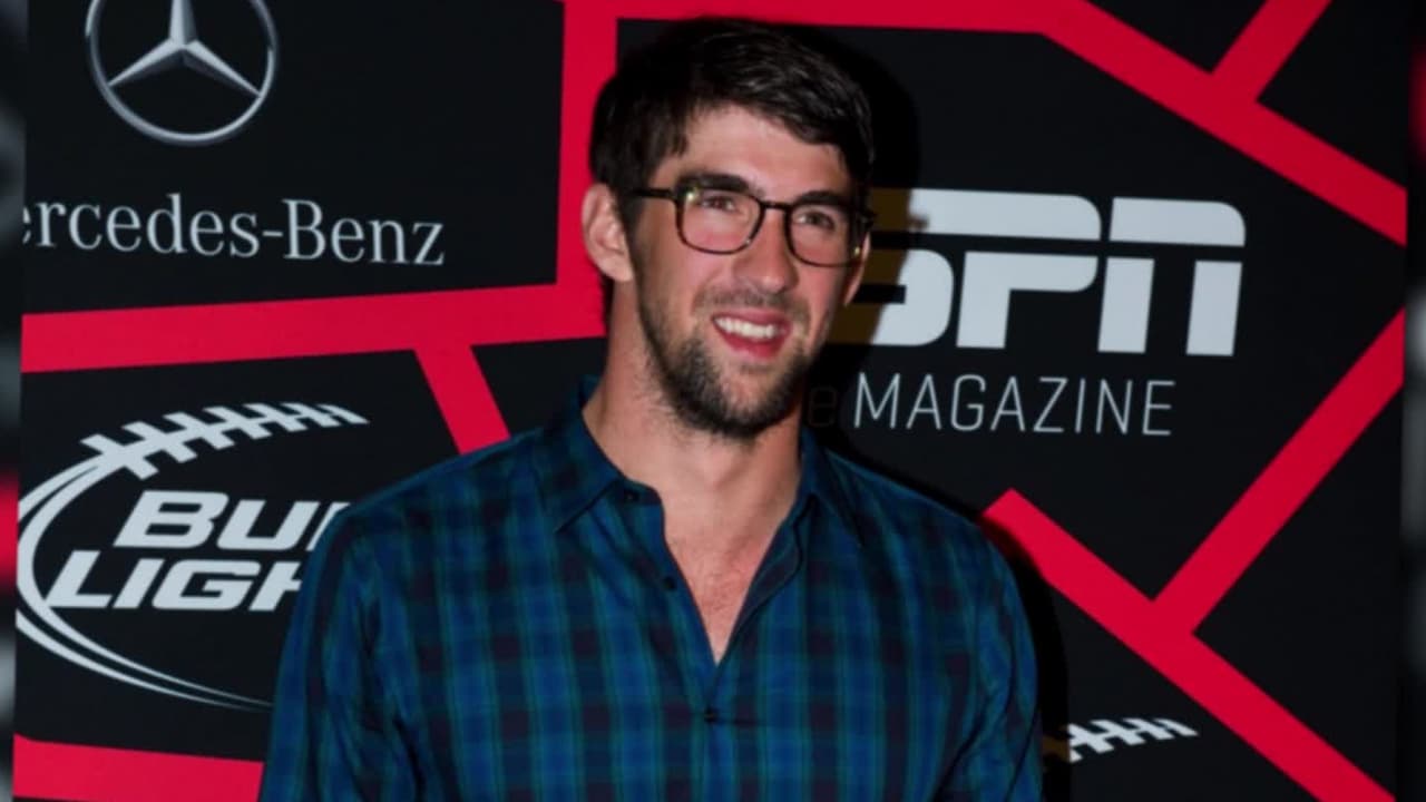 ¡Michael Phelps ya es hombre comprometido!