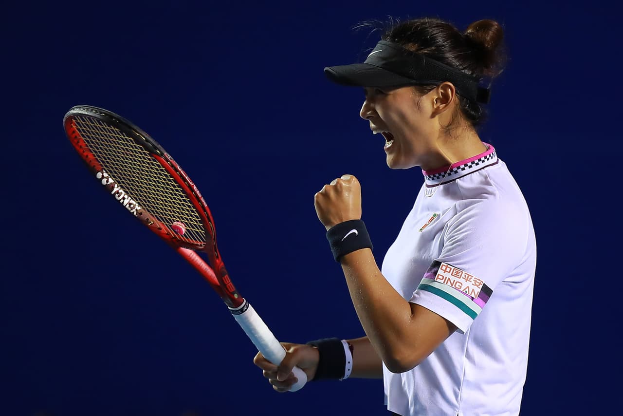 Y cuando se consumó la victoria en el duodécimo game del tercer set, así festejó Wang para adueñarse del título en Acapulco, cobijada por un cálido aplauso.