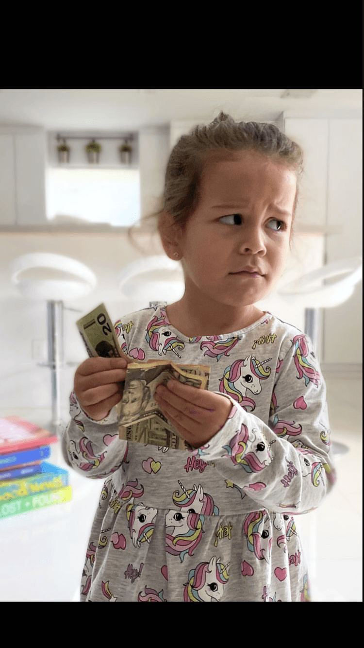 La pequeña ha crecido muy rápido y Yisus ha confesado que quisiera detener el tiempo para evitarlo.