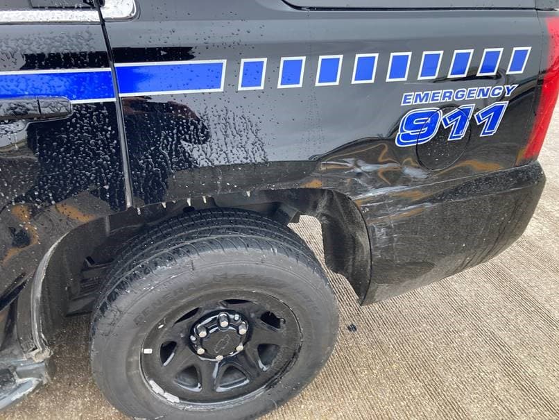 Mientras tanto oficiales continúan pidiendo que los conductores tengan mucho cuidado al conducir un vehículo durante este tiempo.