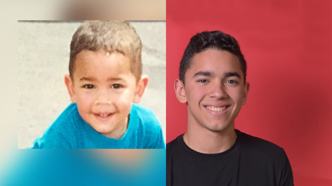 Uno de los momentos más felices de su vida fue cuando cantó en Carnegie Hall, su cantante favorito es Alejandro Sanz y colecciona billetes de otros países.