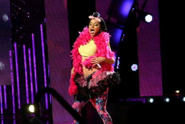 María Elena Anaya es una mexicana que disfruta del mundo del entretenimiento. Le gusta actuar, conducir e imitar. Se considera una chica humilde, de buenos sentimentos y con una personalidad muy definida.