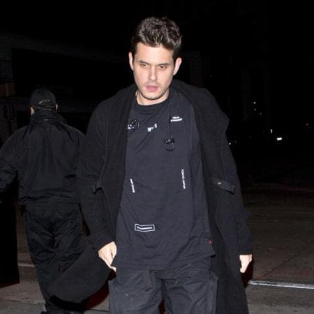 Según la cantante, la descripción que hizo John Mayer provocó que cuando ella entraba a algunos lugares sentía que los hombres la querían desvestir con la mirada.