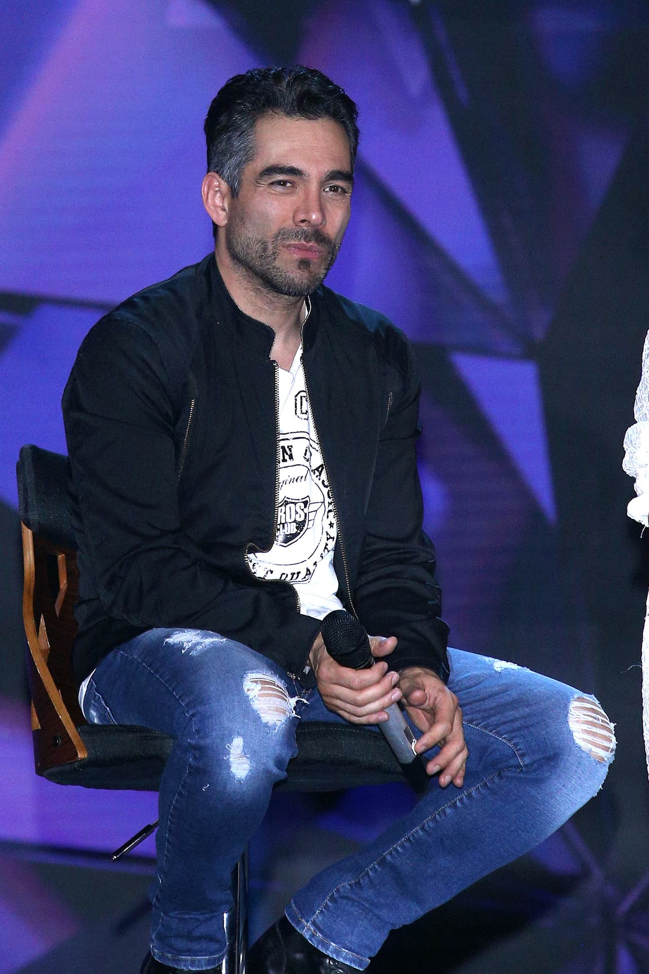 El actor y comediante Omar Chaparro, de 44 años de edad, quiso viajar al futuro para ver cómo lucirá cuando sea un actor más que consolidado en el cine de Hollywood y el resultado fue asombroso.