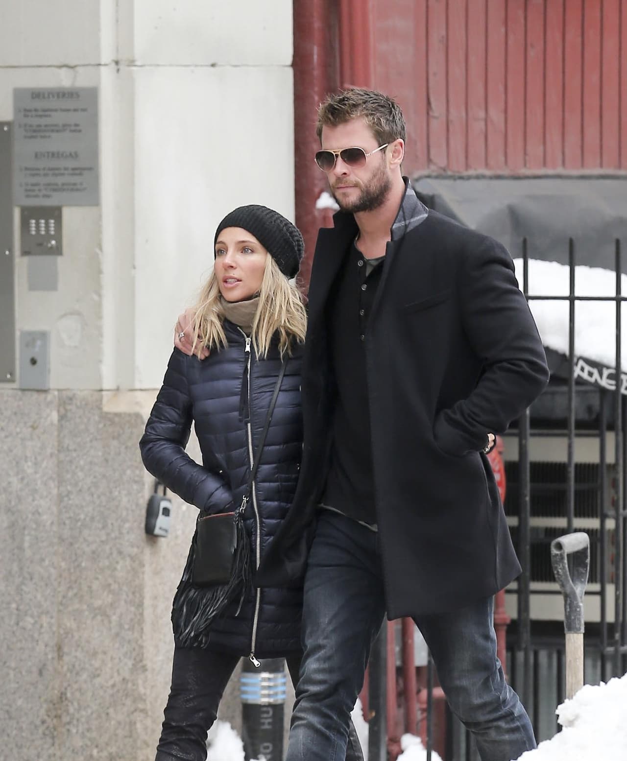 ¿Pero dónde habrá dejado la parejita a sus retoños?