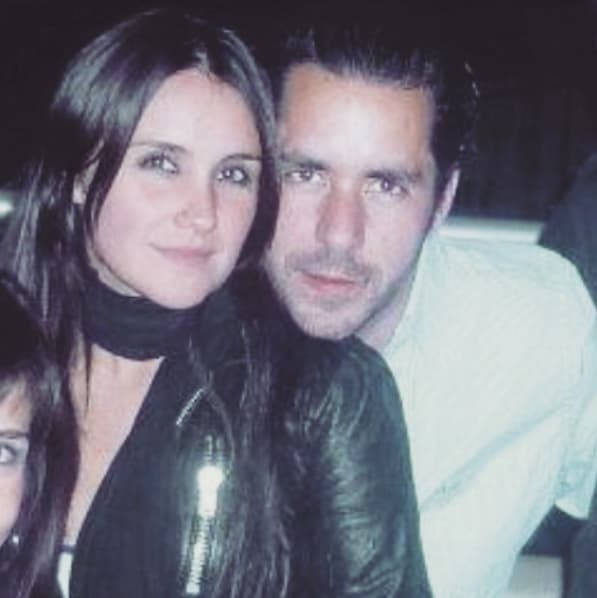 En ese entonces Dulce María lucía muy diferente pero su mirada enamorada es la misma.