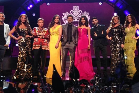 Su primer contacto Nuestra Belleza Latina se dio en 2014, donde participó como asesor de estilo. No obstante, su carisma le permitió hacerse de un lugar como una especie de juez especial donde fue conocido como 'La Voz del Pueblo'.