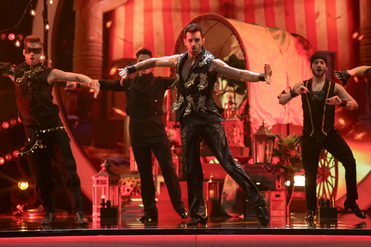 Toni Costa ejecutó algunos pasos estilo flamenco con gran maestría.