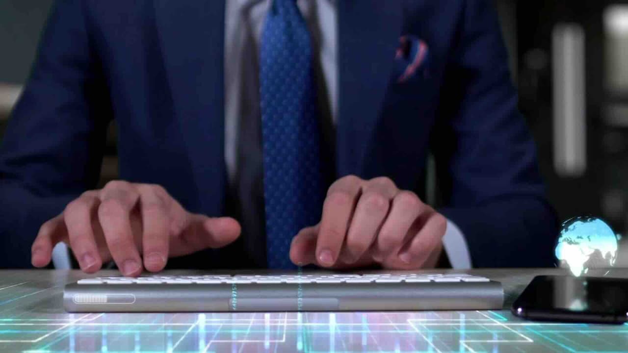 Bill Gates advierte que la IA podría eliminar millones de empleos, según estudios de Microsoft