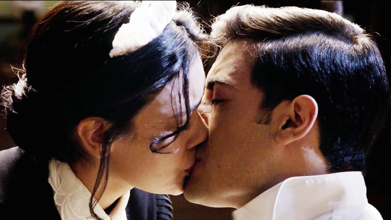 Natalia también despertó en él una gran ilusión y sus besos iniciaron un gran amor.