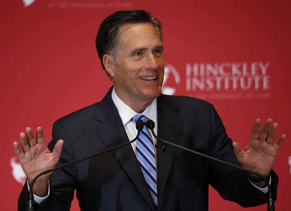 Romney: Trump es un "farsante" y un "fraude"