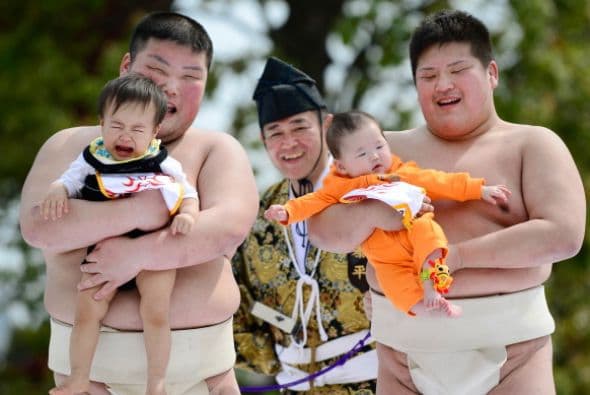 El festival se celebra el 26 de abril de cada año y es parte de la Semana de Oro, un período de nueve días festivos oficiales que dura desde finales de abril hasta principios de mayo.