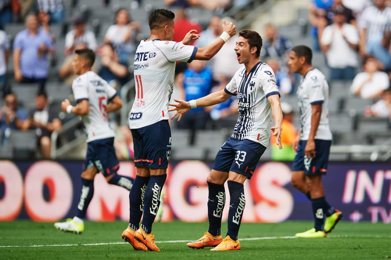 Rayados sigue en su buena racha y ahora venció a un Puebla que fue aguerrido pero que no tuvo reacción y de esa forma el equipo de Vucetich se mantiene en la cima del Apertura 2022 gracias al gol de Stefan Medina.
