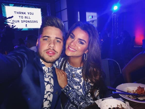 William Valdés y Clarissa Molina son muy buenos amigos. Aquí los vemos disfrutando de una rica cena. (Octubre 2, 2016)