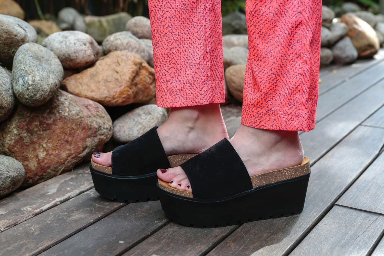 Plataformas de tacón corrido.