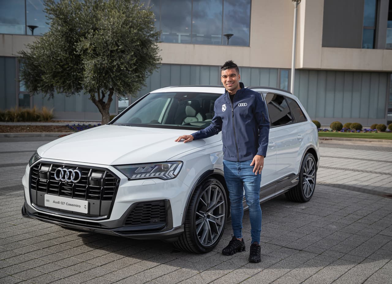<b>Carlos Casemiro</b>, otro merengue atraído por el color Blanco Glaciar, seleccionó una Audi Q7 50 TDI.