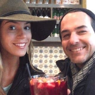 Y muy bien acompañado.