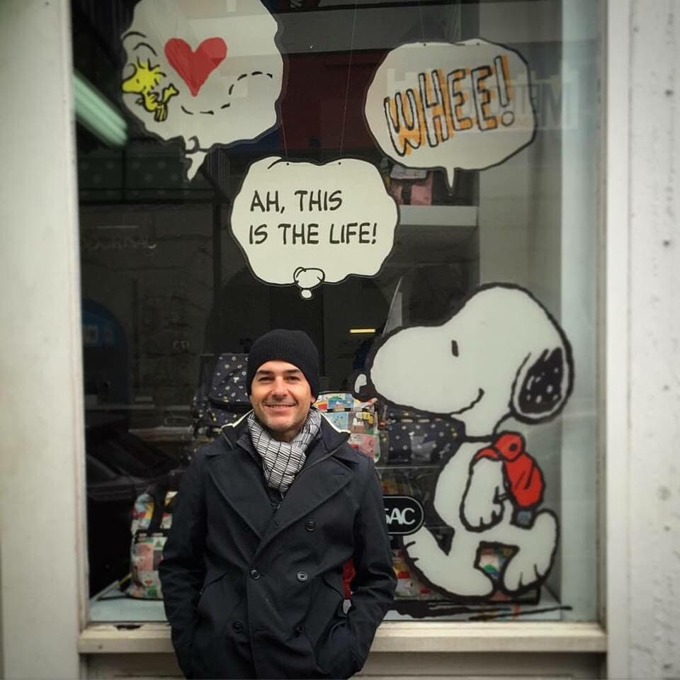 Para festejar este gran día, Carlos viajó a Nueva York.