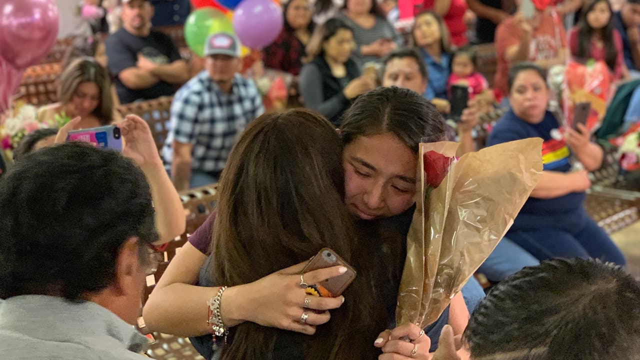 Algunos de ellos contaron que ya habían tratado de gestionar la visa de turista pero se las negaron y esta ocasión fue diferente.