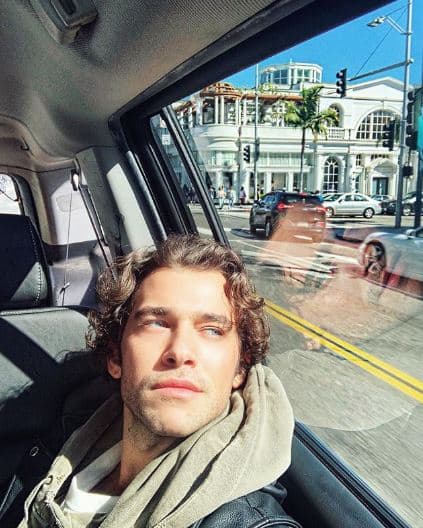 Además, Morelli reaccionó ante lo publicado por la actriz y compartió la misma fotografía que ella en su cuenta personal de Instagram a la que agregó: "Mi amor, Ana Brenda Contreras".