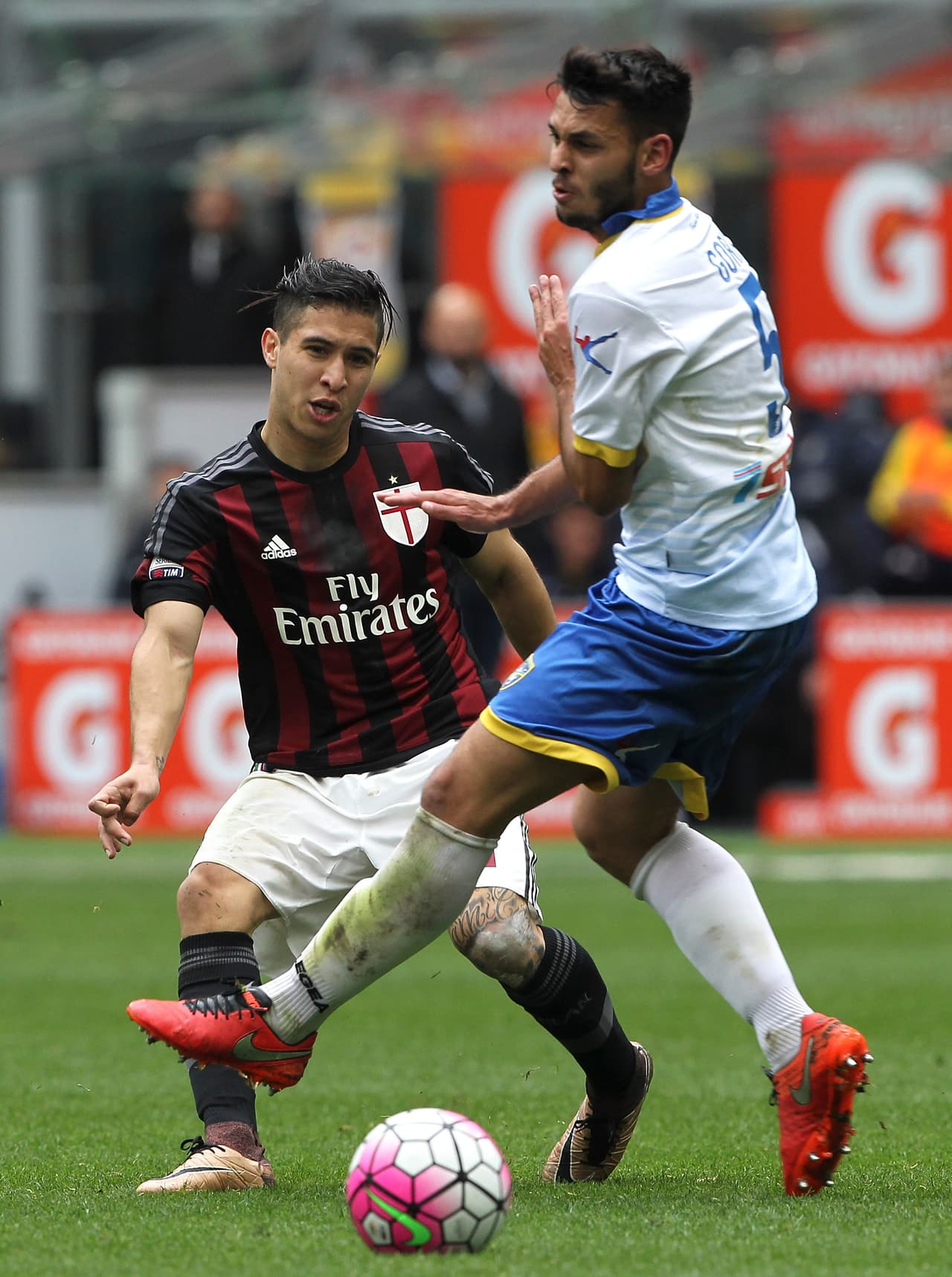 El Milan apenas rescató empate ante Frosinone, el Sassuolo es sexto