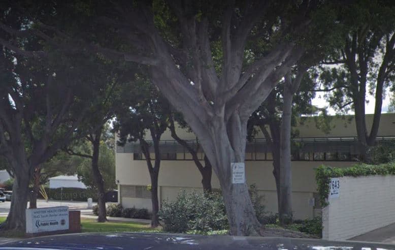 <b>Whittier Health Center</b>
<br>Dirección: 7643 S. Painter Ave, Whittier, CA 90602
<br>Más información: (562) 464-5350 
<br>Lunes a viernes 8 am a 4 pm
<br>Horas de la tarde: jueves 4 pm a 7 pm
<br>